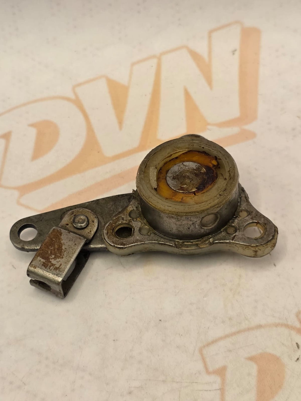 NOS SUZUKI M15 M15D CLUTCH RELEASE MECHANISM 23200-01030