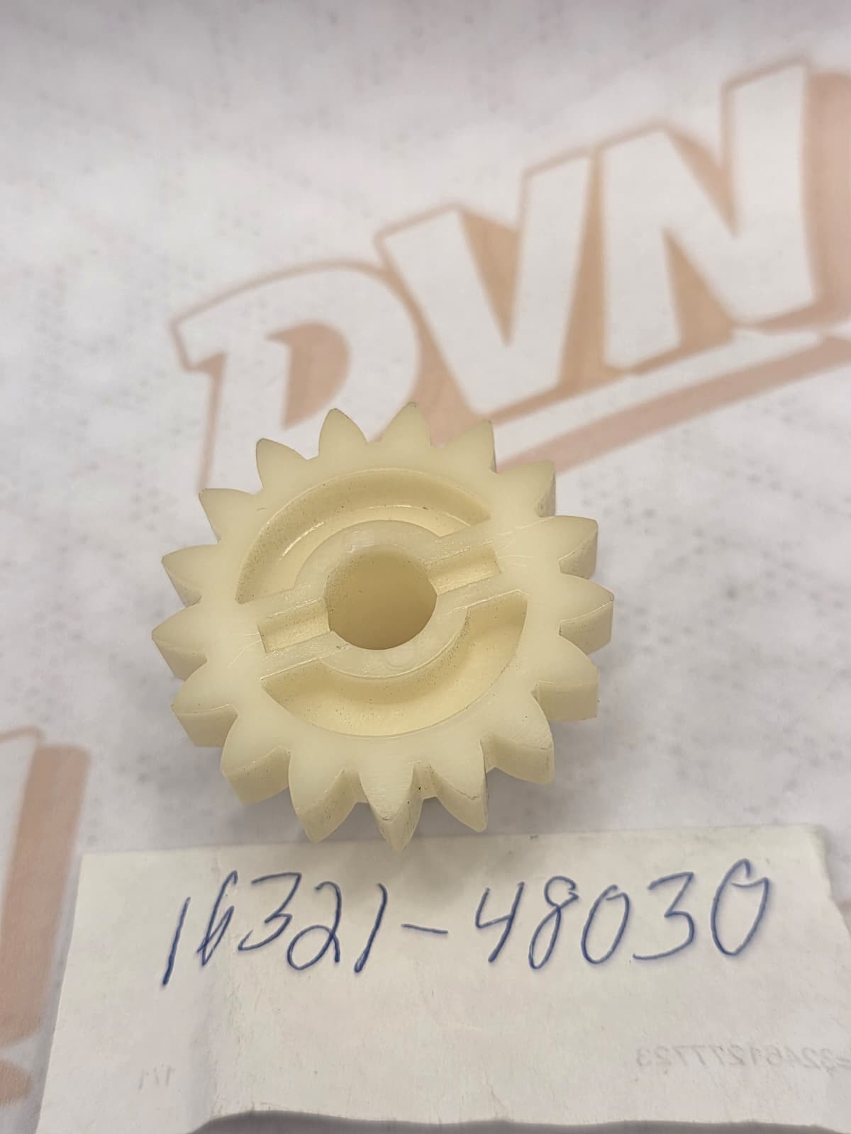 Suzuki NOS OEM Oil Pump Drive Gear 16321-48030 TS100 TS125