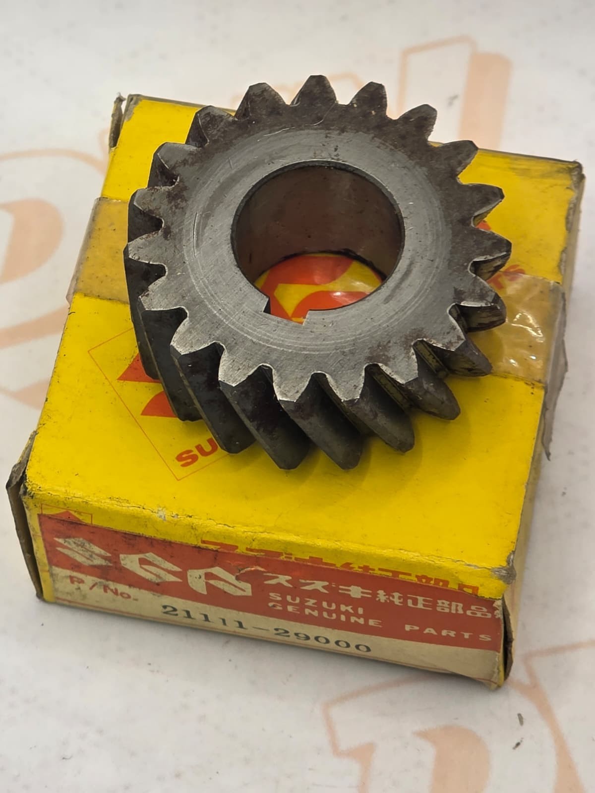 NOS Suzuki OEM Primary Drive Gear 1973-1977 GT185 1978-1980 DS185 21111-29000