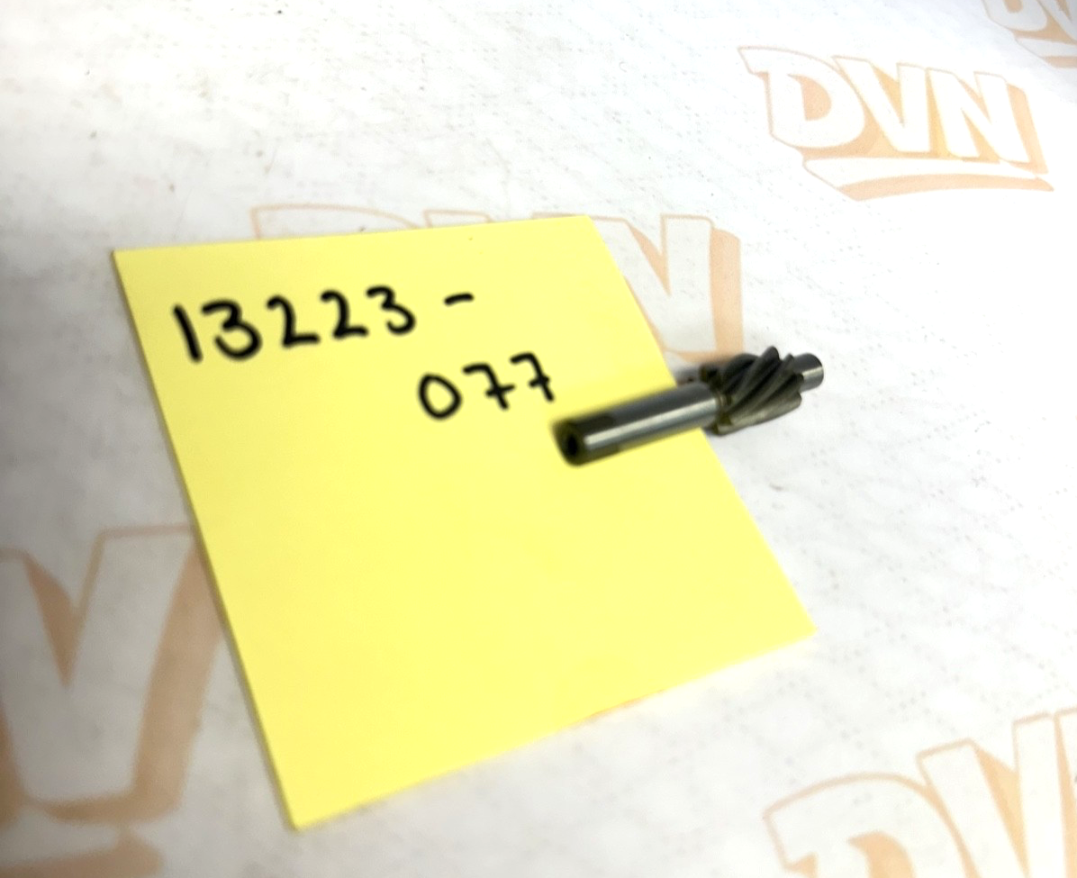 13223-007 KAWASAKI TACHOMETER PINION GEAR KE125