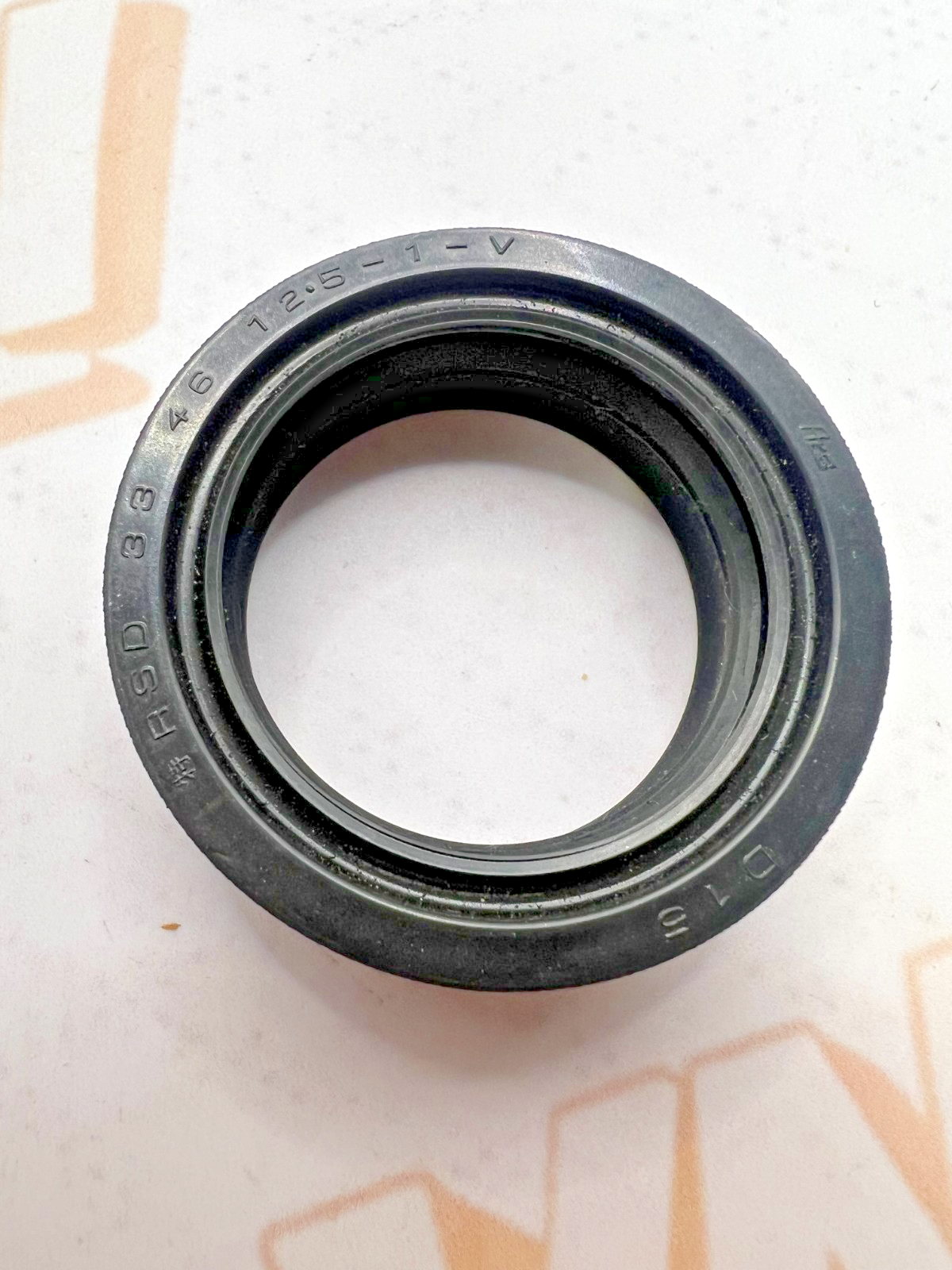 1 NEW Genuine Suzuki RM80 GT250 GT380 GS400 GS425E GN250 Fork Oil Seal OEM NOS