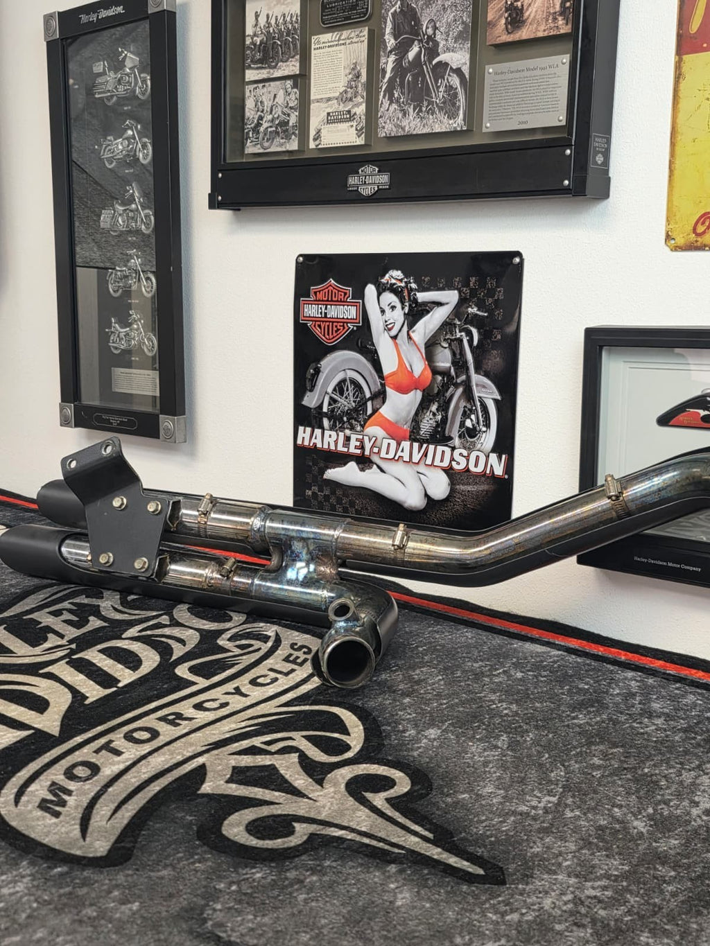 07-09 HARLEY DAVIDSON SOFTAIL VANCE AND HINES springer crossbone exhaust system