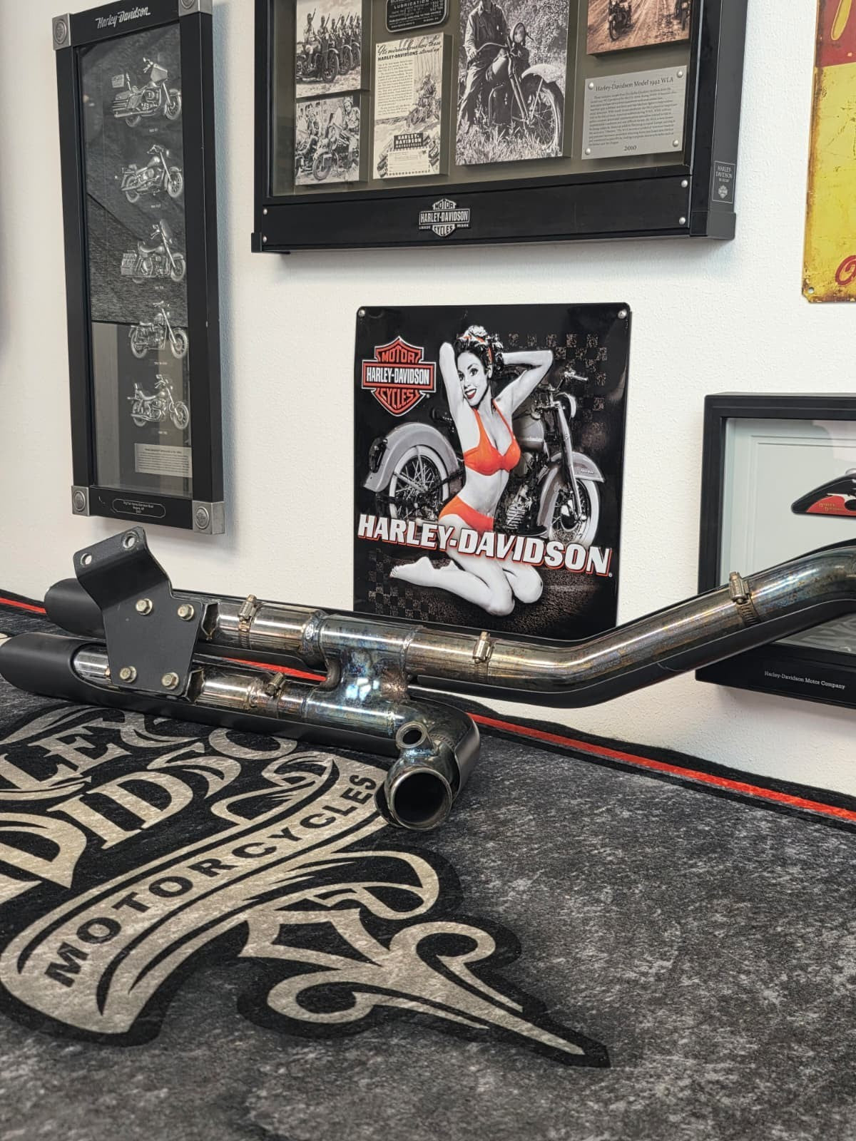 07-09 HARLEY DAVIDSON SOFTAIL VANCE AND HINES springer crossbone exhaust system