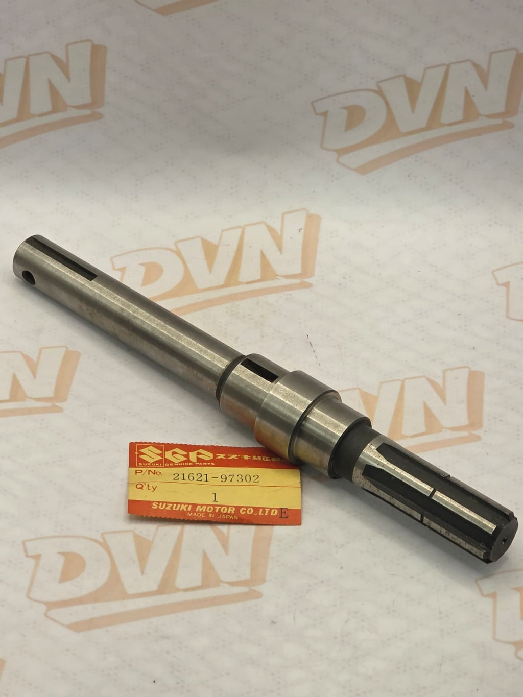 SUZUKI ,NOS OEM TRANS SHAFT  21621-97302 SNOWMOBILE MARINE