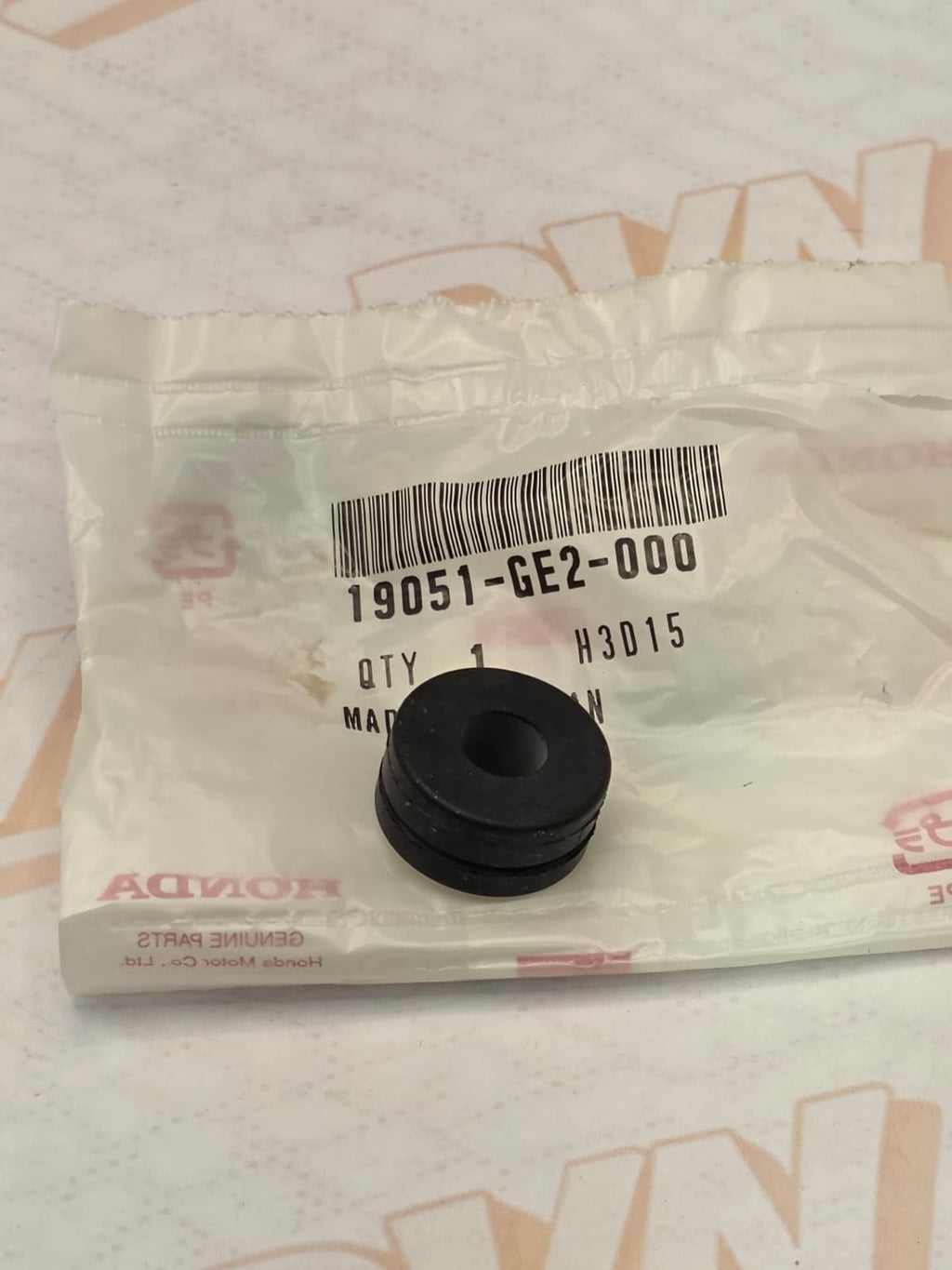 NOS Honda Rubber 97-03 GL1500 88-89 NX650 91-02 ST1100 19051-GE2-000