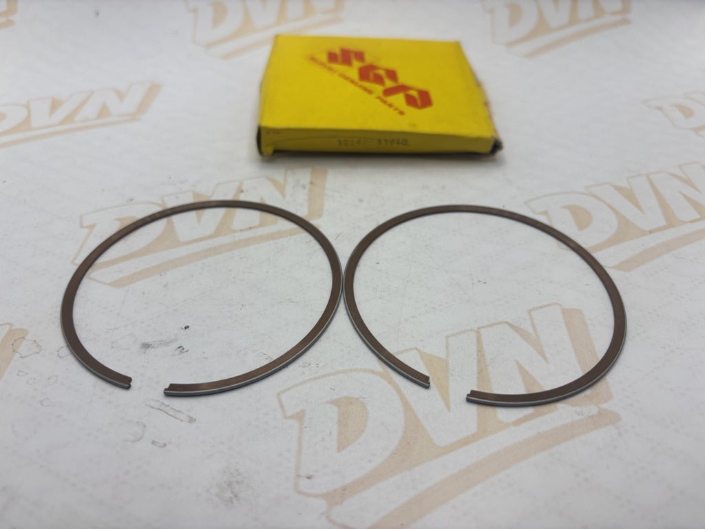 GENUINE NOS Suzuki RM370 1976 Piston Ring Set 12140-41710