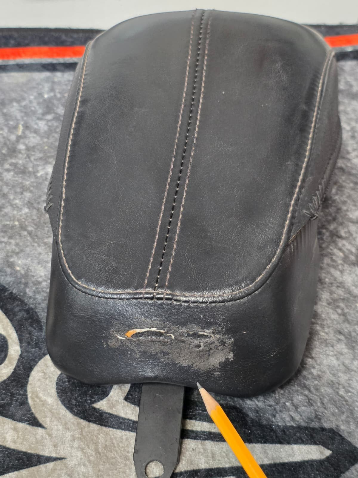 05-17 SOFTAIL DELUXE Harley Davidson  Passenger Seat FLSTN