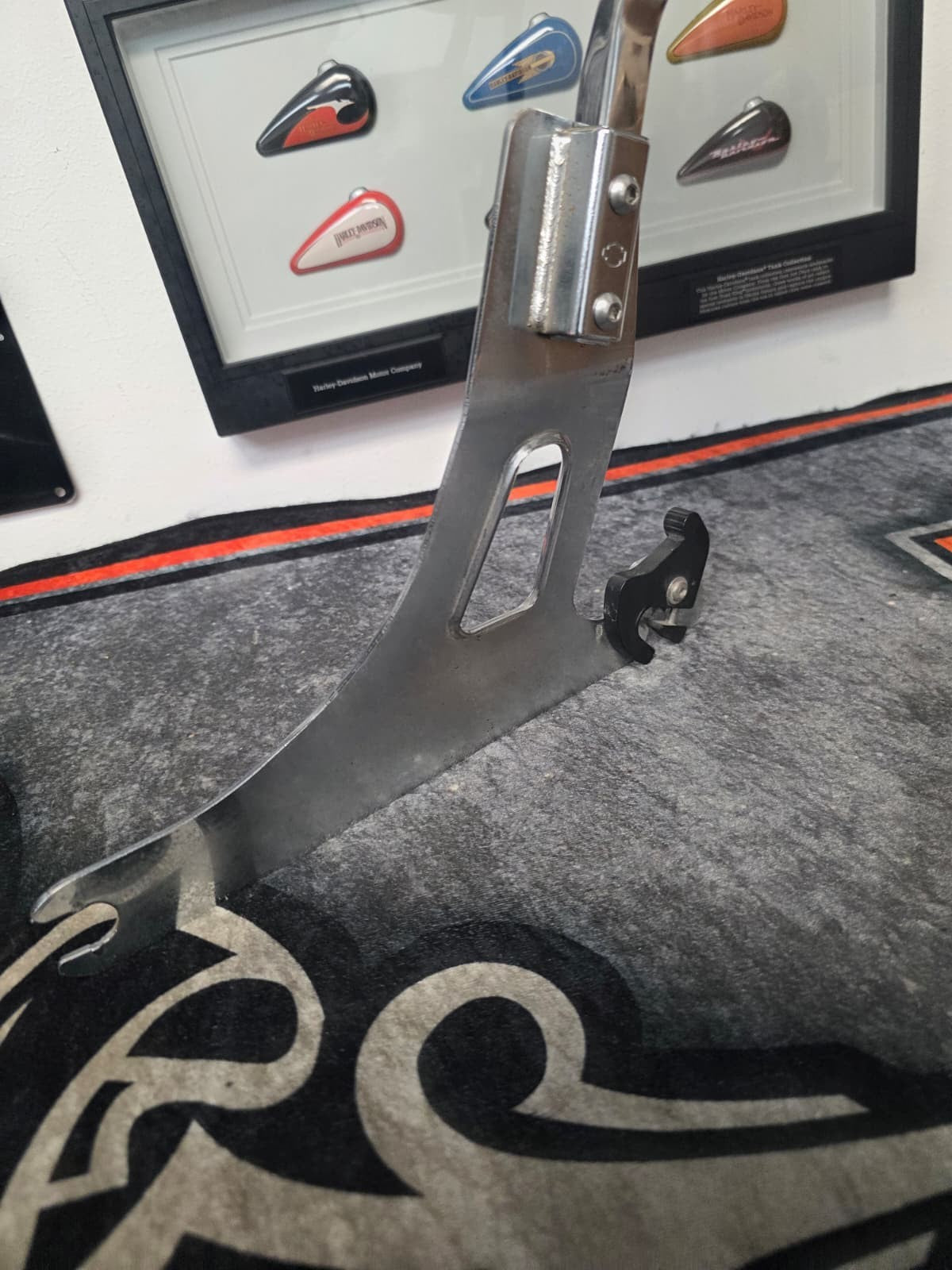 SOFTAIL SPRINGER 06-08 OR CROSS BONE 10-11 Harley-Davidson Sissy Bar/Back Rest