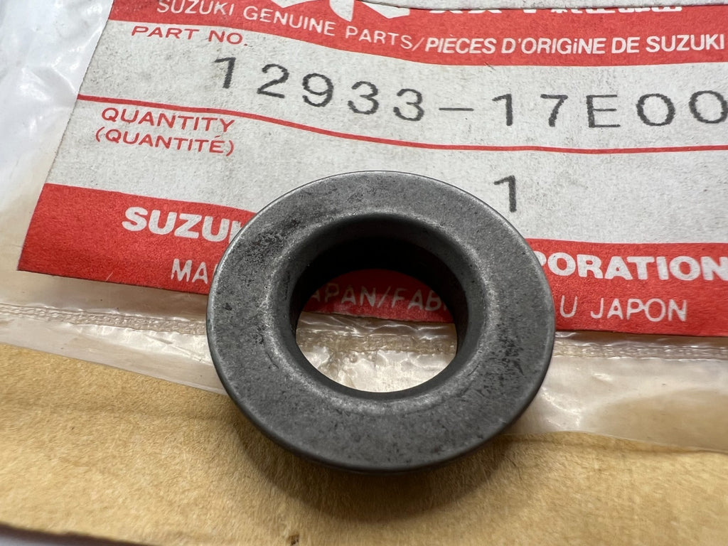 OEM NOS Suzuki GSXR 1100 GSX-R1100 SEAT, VALVE SPRING 12933-17E00