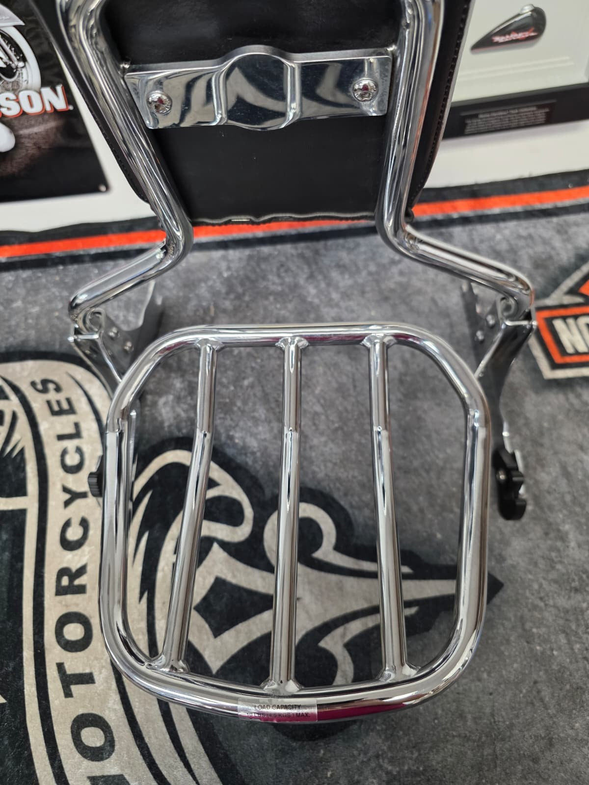 09 CVO SPRINGER , BREAKOUT 2013-2017 Sissy Bar/Back Rest HARLEY DAVISON OEM
