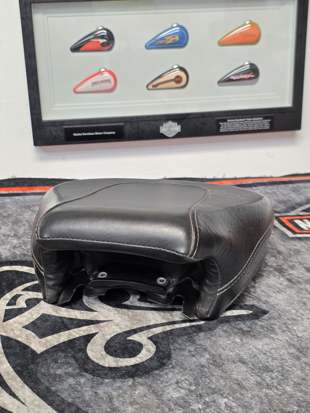 2009-2023 Harley-Davidson Touring CVO Low Profile PASANGER Seat OEM Gold Stitch