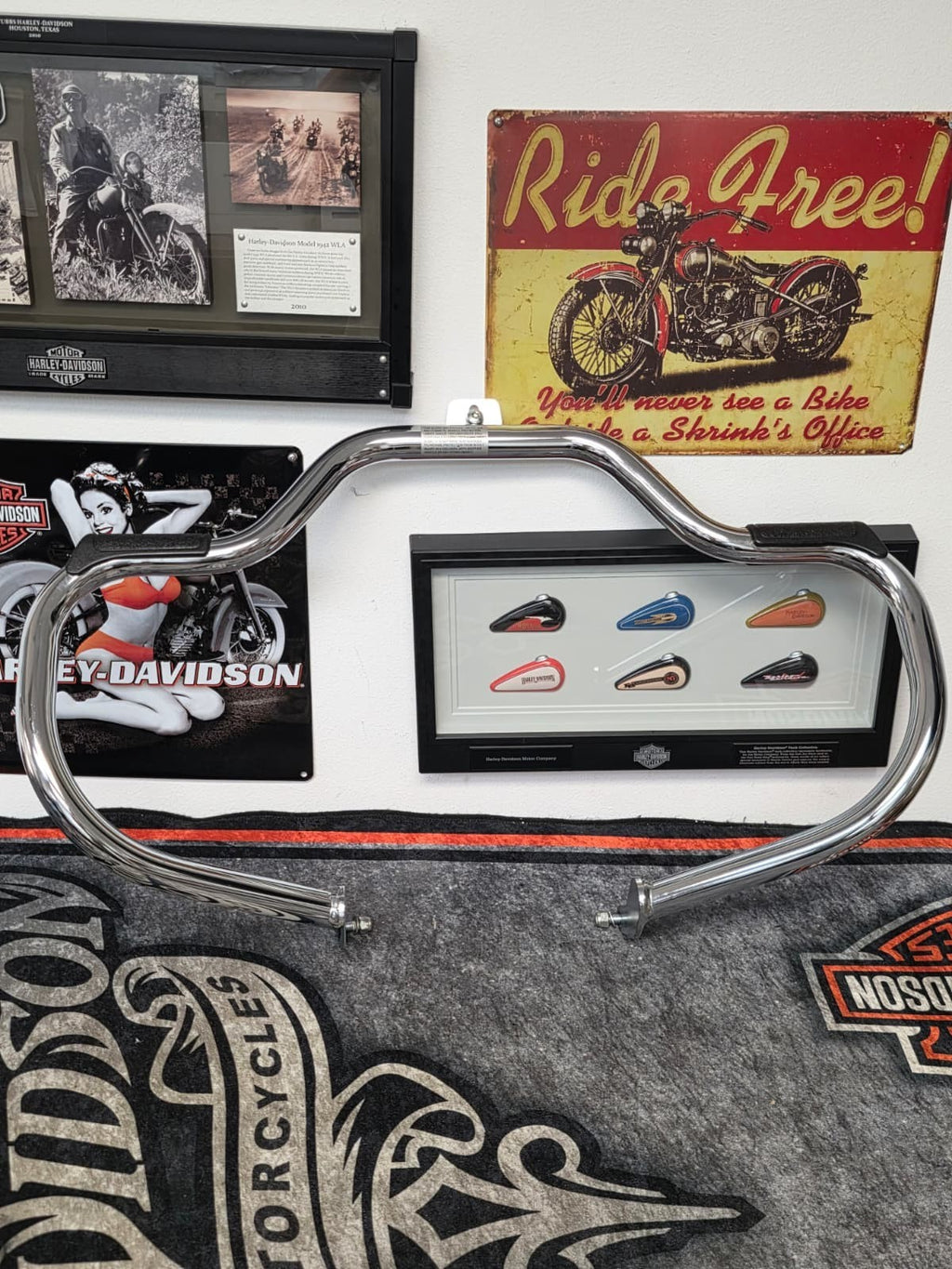 00-2003 Harley Softail Engine Guard Crash Cage Bar MUSTACHE CHROME OEM