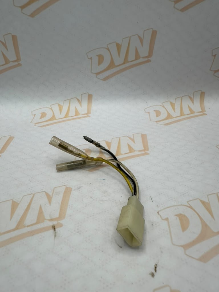 SUZUKI RV90 GT250 T500 HEADLAMP LIGHT WIRE NOS 36852-15670