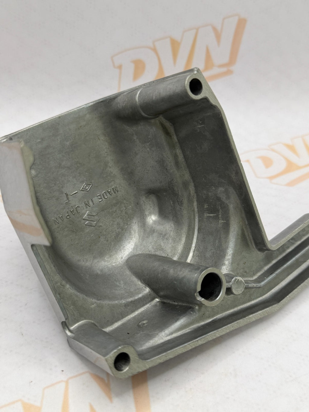 NOS Suzuki GT750 Engine Oil Pump Cover  1972- 1977 11411-31002