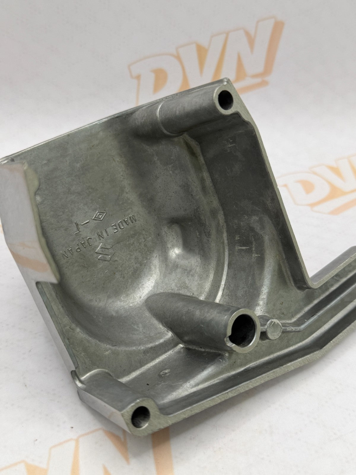 NOS Suzuki GT750 Engine Oil Pump Cover  1972- 1977 11411-31002