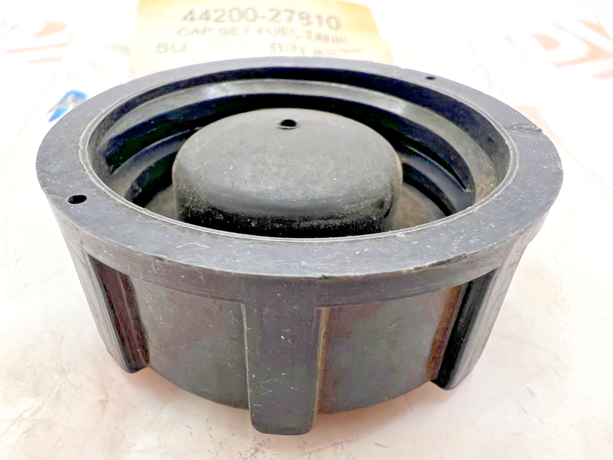 NOS OEM Genuine Suzuki Fuel Tank Gas Cap RV90 RV125 FS50 FA50