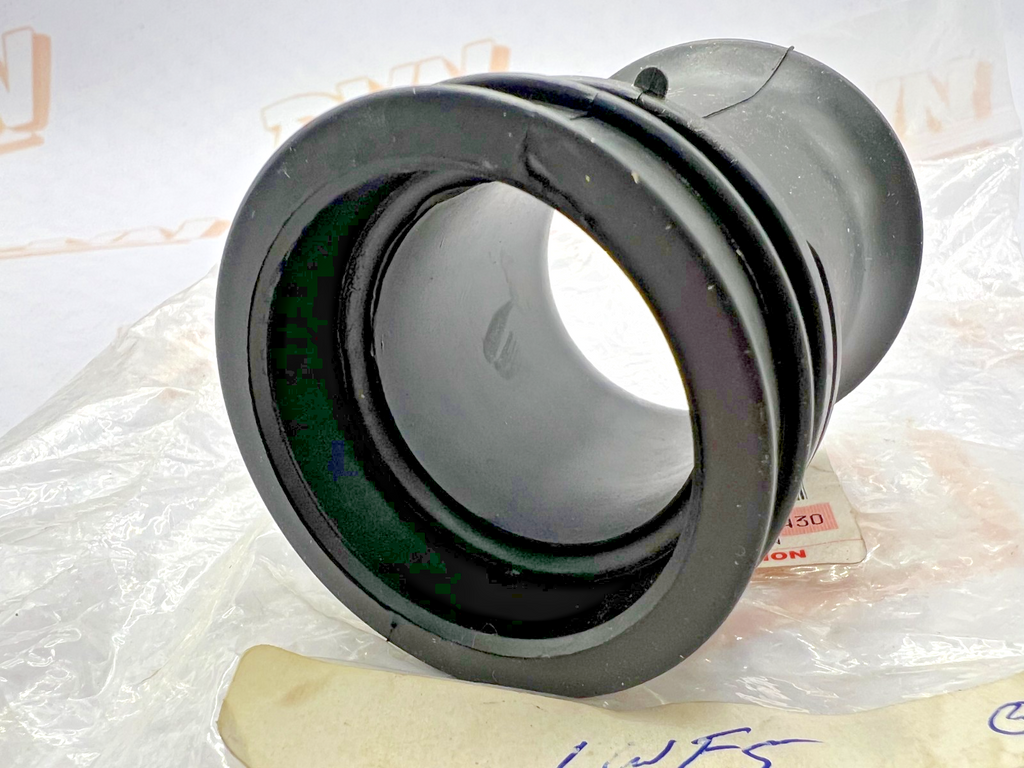 Suzuki HOSE 13728-45011 OEM NEW