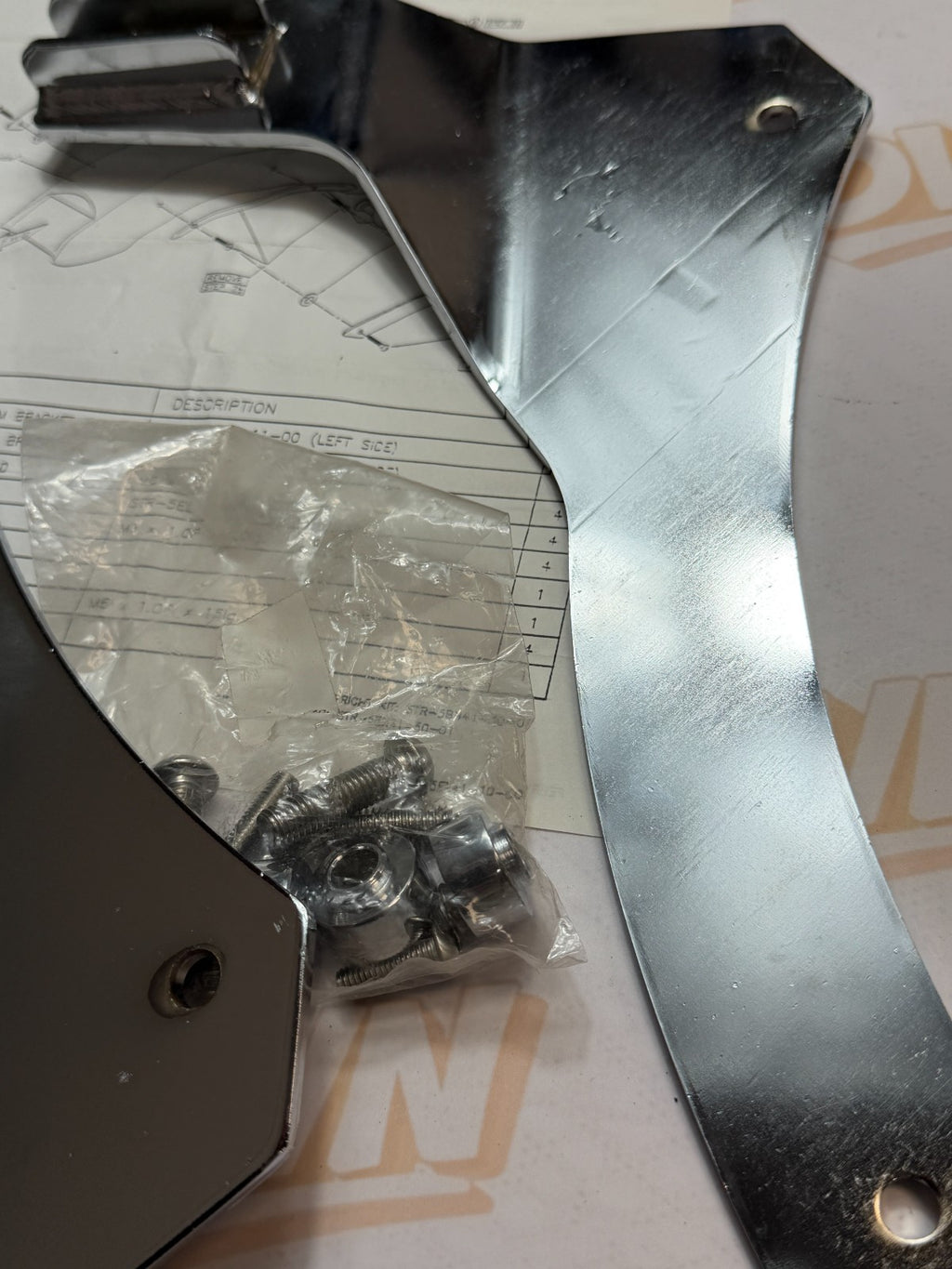 GENUINE Yamaha NOS STR-5EL41-10-00 BACKREST SIDEARMS