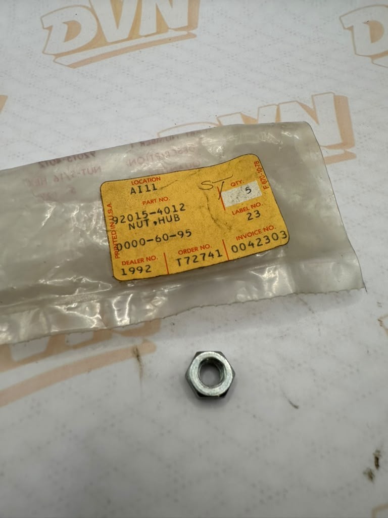 NOS GENUINE KAWASAKI HUB NUT 92015-4012 NEW OEM