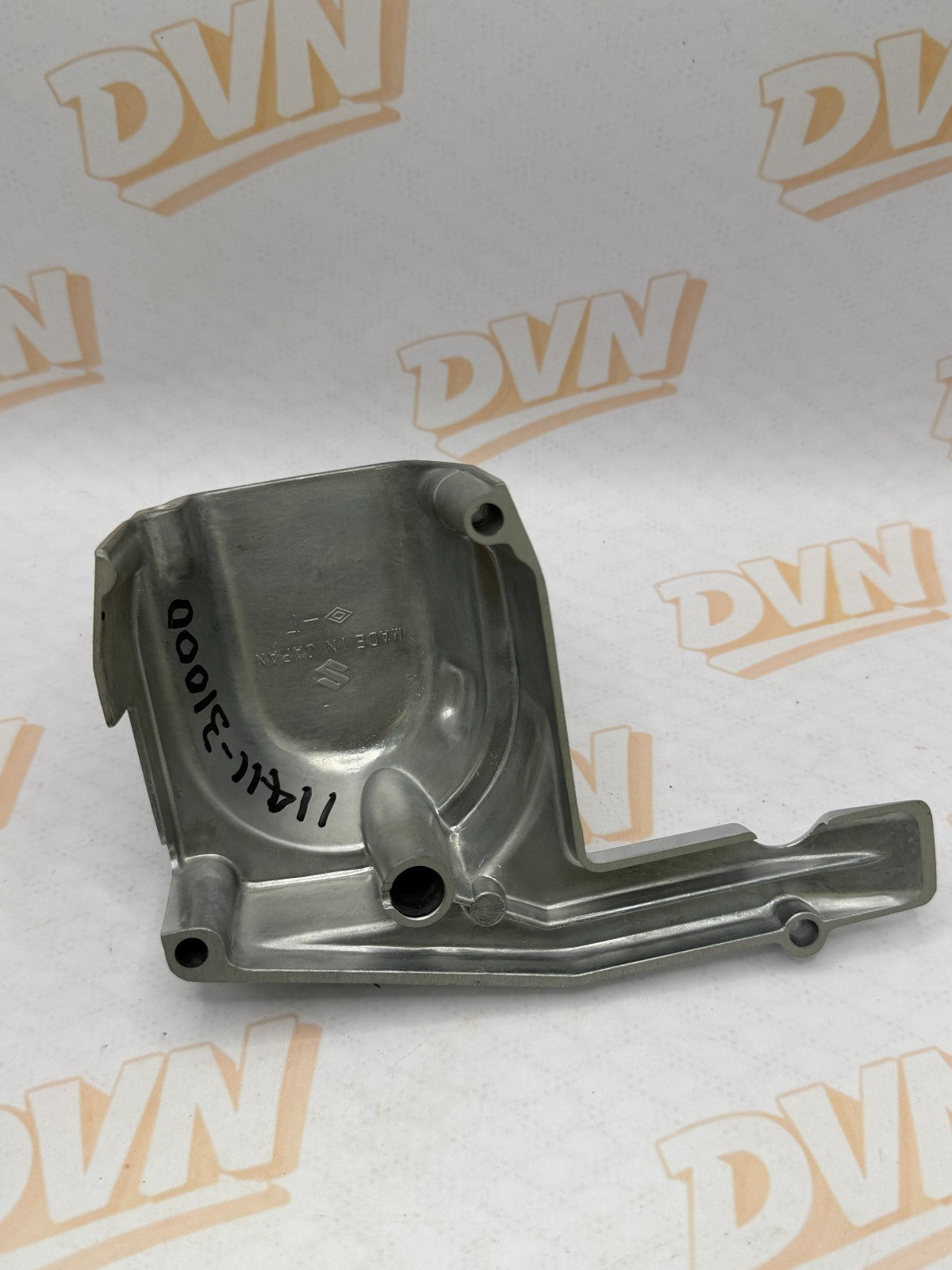 NOS Suzuki GT750 Engine Oil Pump Cover  1972- 1977 11411-31002