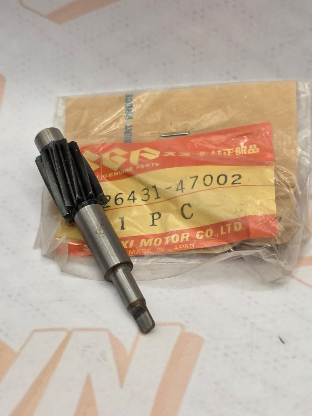 OEM Suzuki GEAR, TACHOMETER DRIVEN  26431-47002 GS DR GN