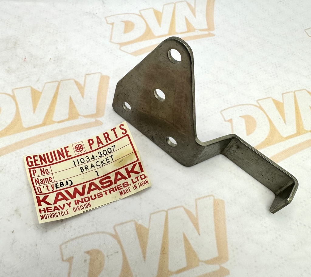 Kawasaki 11034-3007 Bracket OEM NOS
