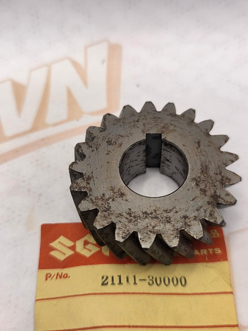 NOS OEM NEW ORIGINAL SUZUKI TS250 TM250 TC185 PRIMARY DRIVEN GEAR 21111-30000