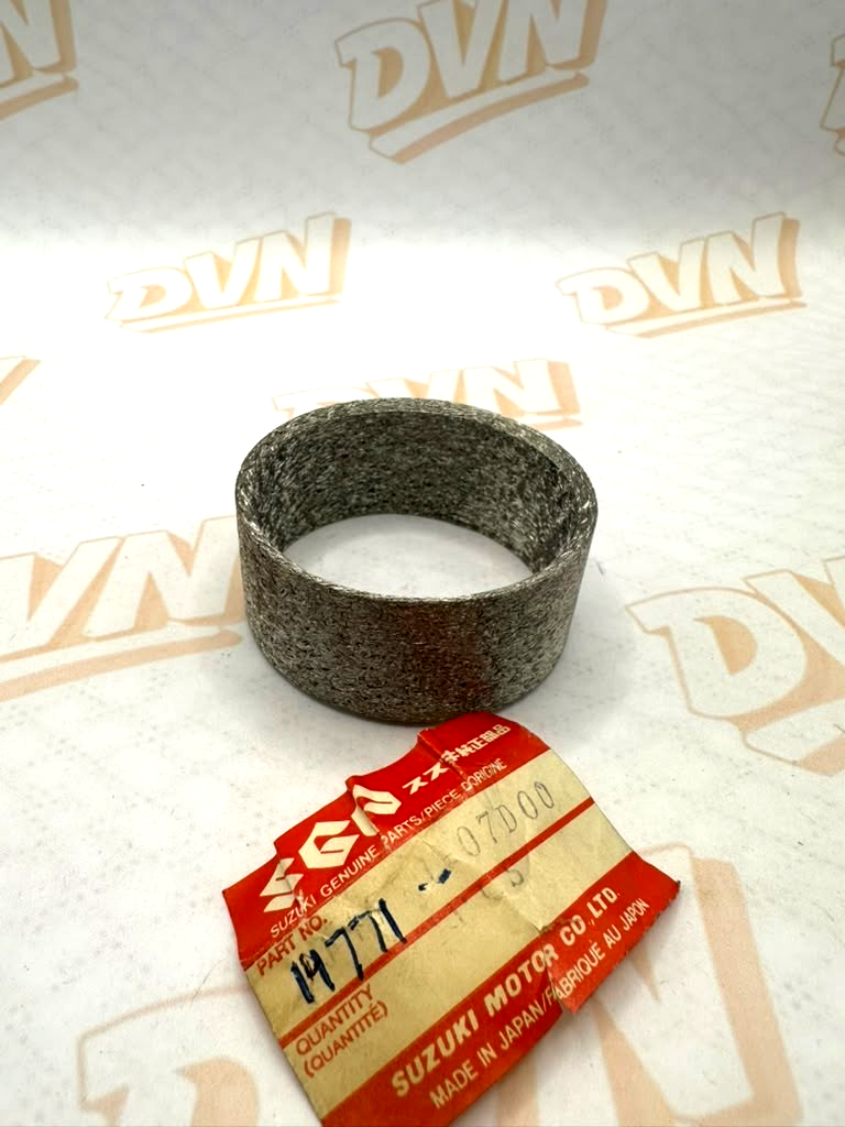 NOS Suzuki GSXR750 1988-92 RF600 94-96 OEM Muffler Gasket Connector 14771-07D00