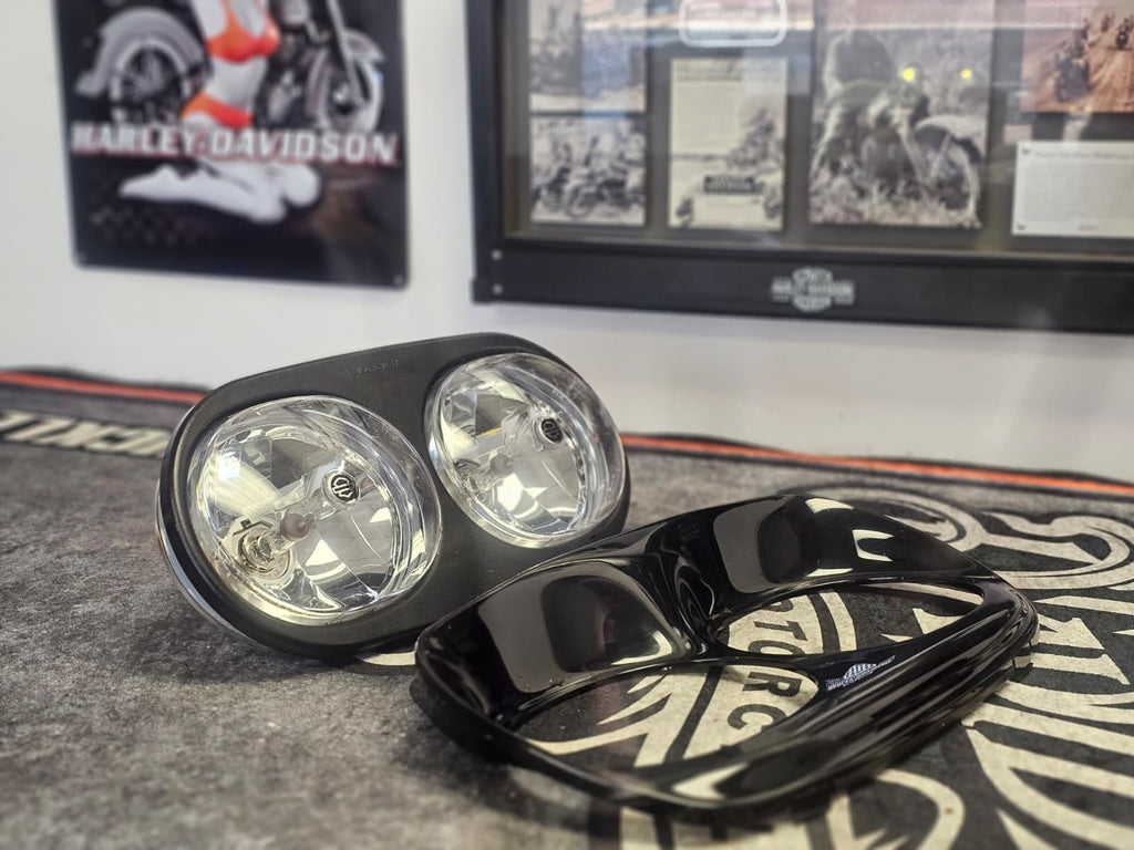 Harley Roadglide Headlight Assembly 2010-13 Fltr Bulbs Bezel Trim Ring Oem