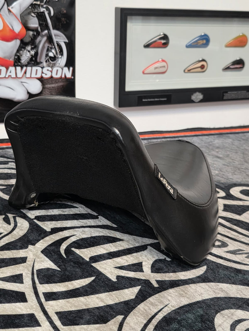 Le Pera Smooth Silhouette Solo Seat For Harley Softail 1984-1999
