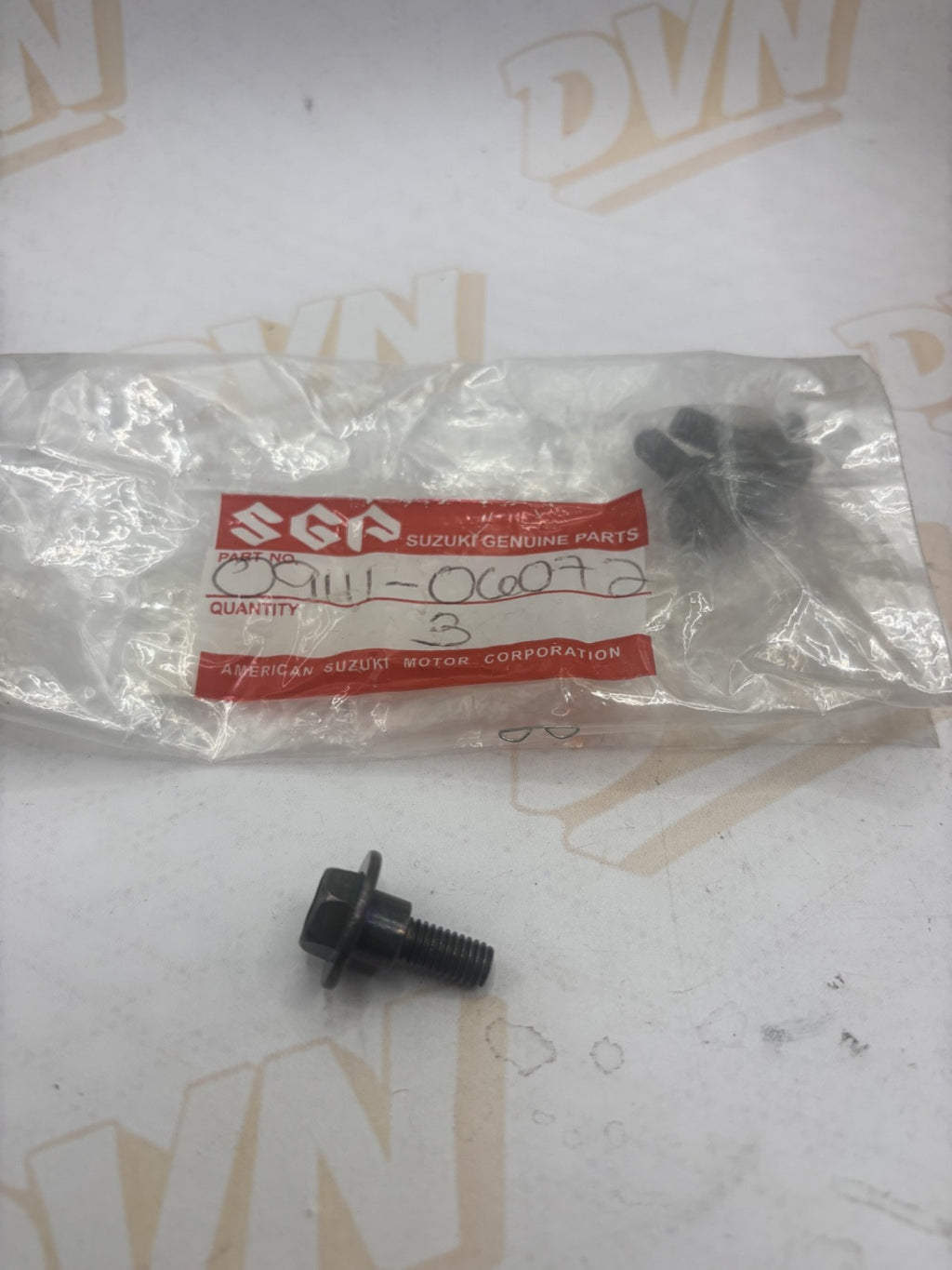 NEW SUZUKI 09111-06072 FRAME BOLT, PROTECTOR DR-Z400