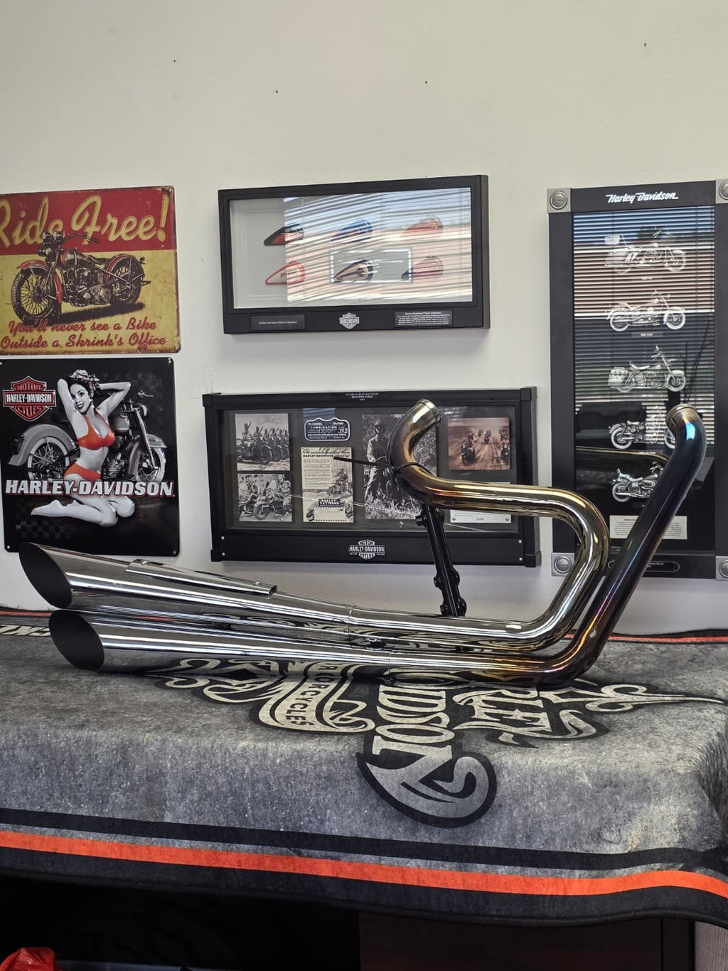 Vintage Hooker Exhaust For 84-99 Harley softail BAD BOY