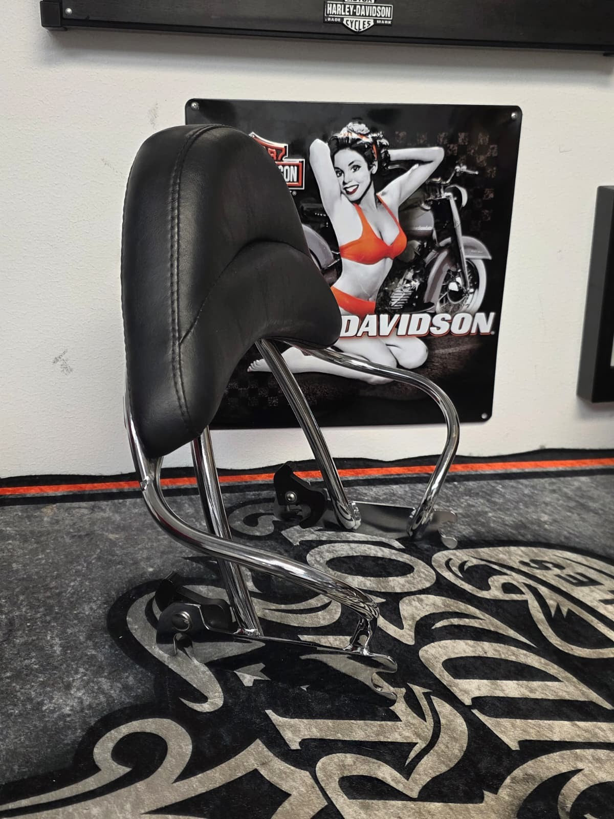 OEM Harley Davidson Softail Heritage Springer  Passenger Backrest 97-03
