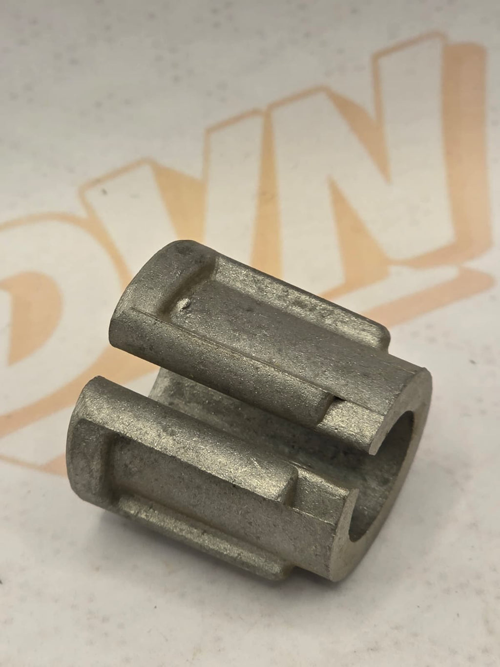 NEW GENUINE SUZUKI 26221-30530 GUIDE SHAFT SPRING KICK STARTER