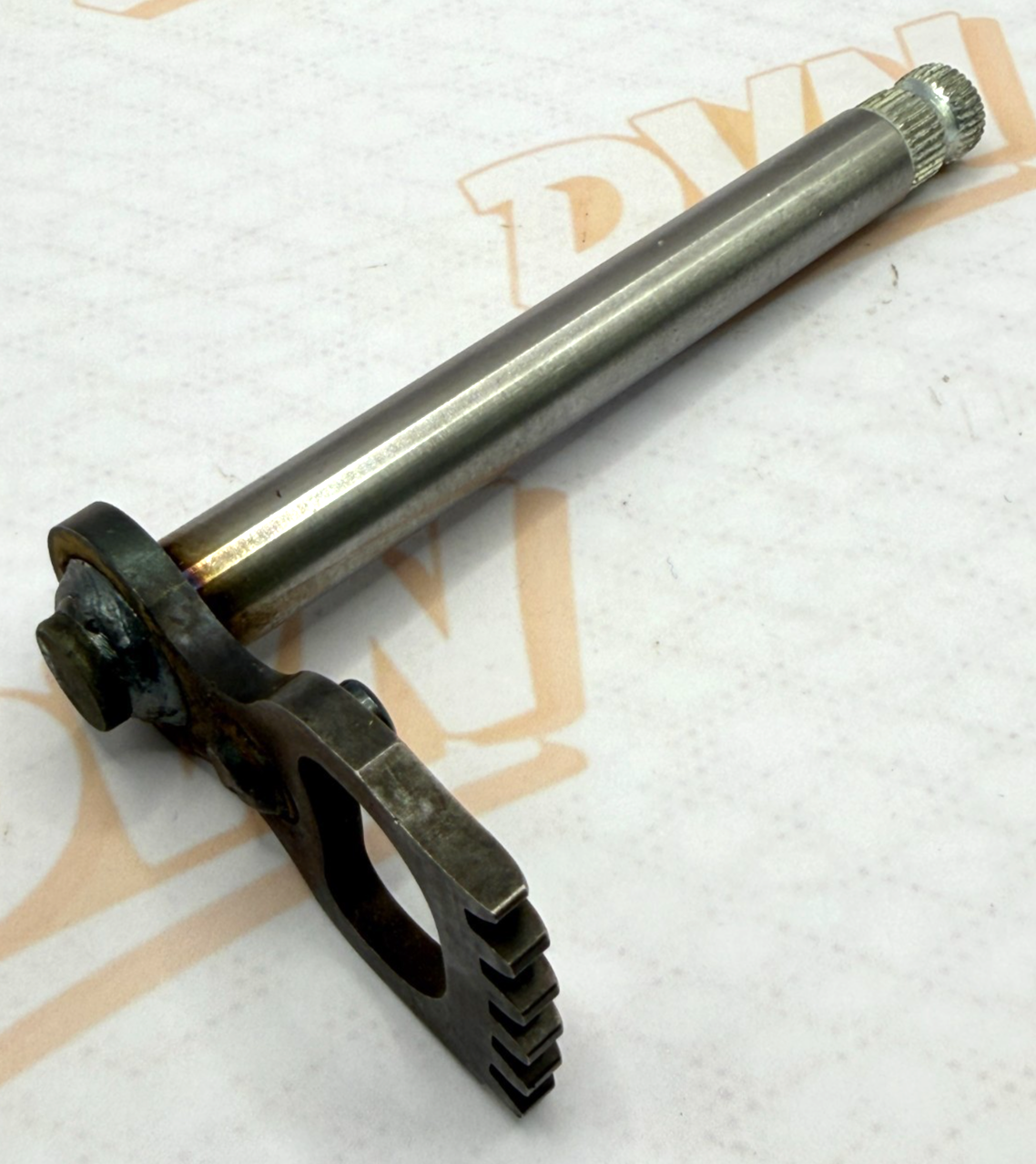 Suzuki 1989-1997 RM125 nos shift shaft assembly 25510-43d00