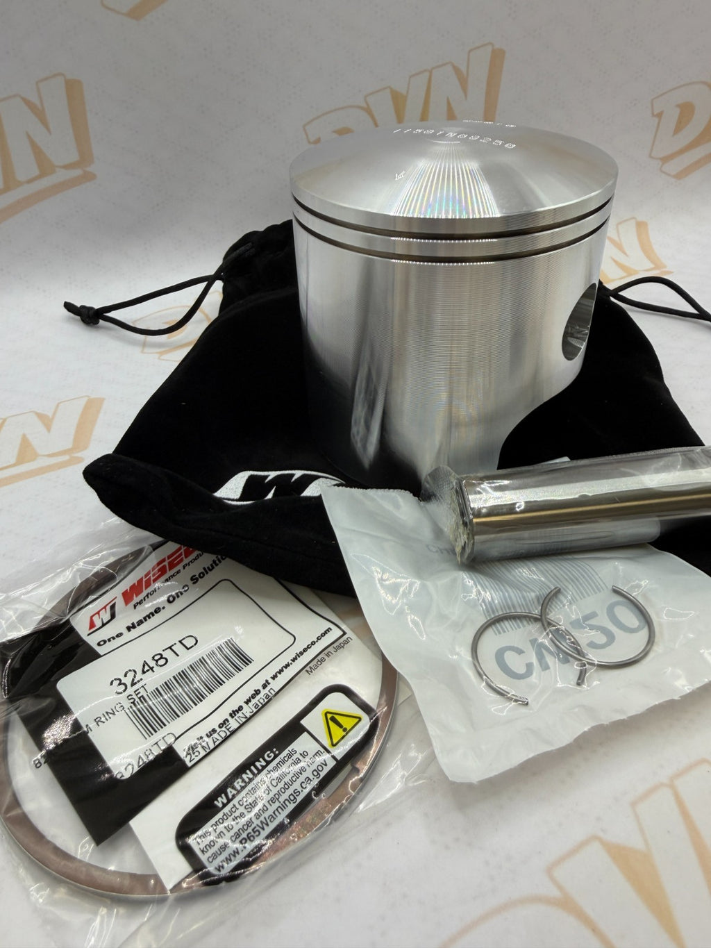 Suzuki TM400 1975 Wiseco piston and ring set  82.50 mm