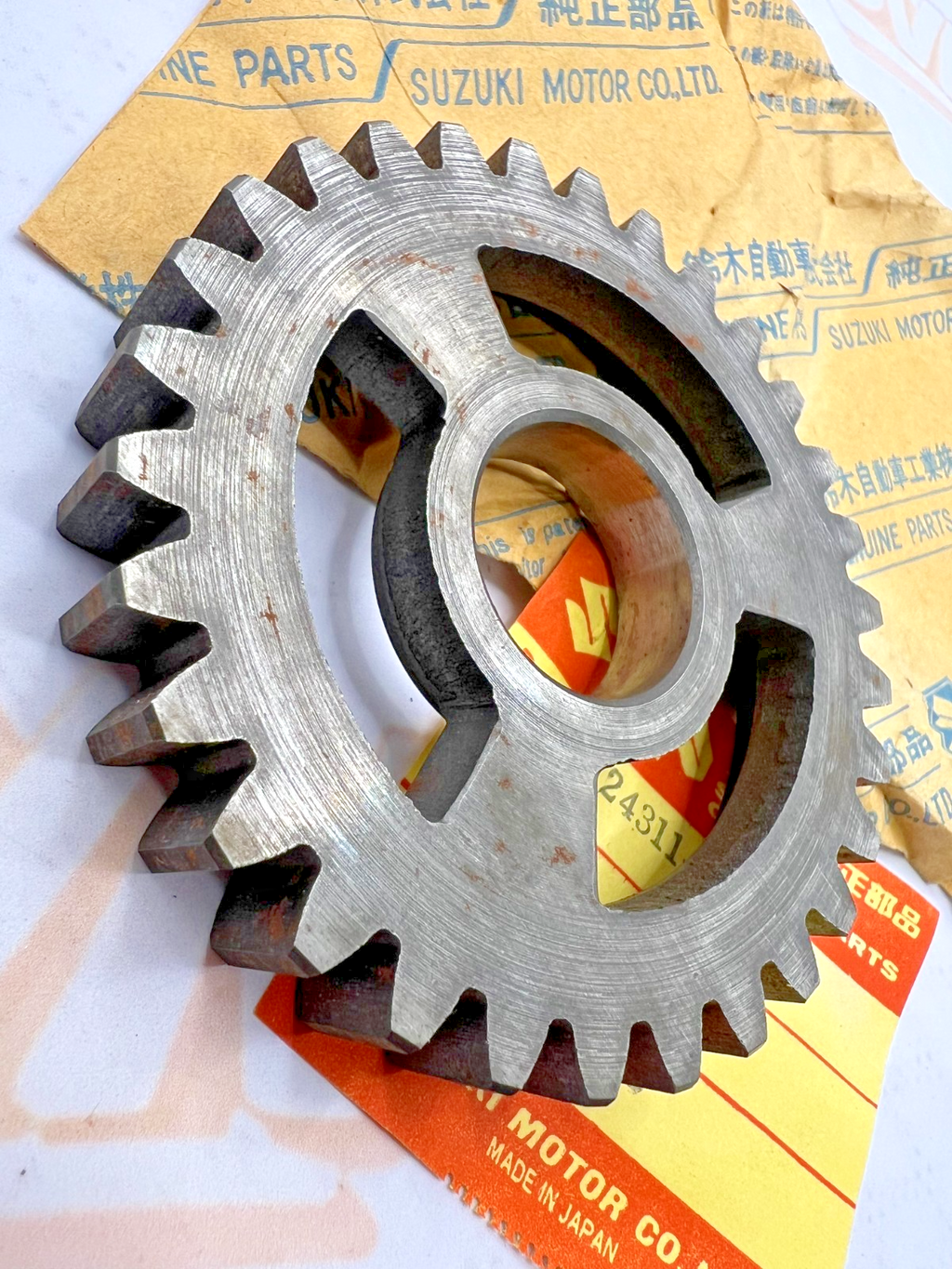 NOS GENUINE SUZUKI  24311-16500 Transmission FIRST Gear TM400 1971-1975 TM 400