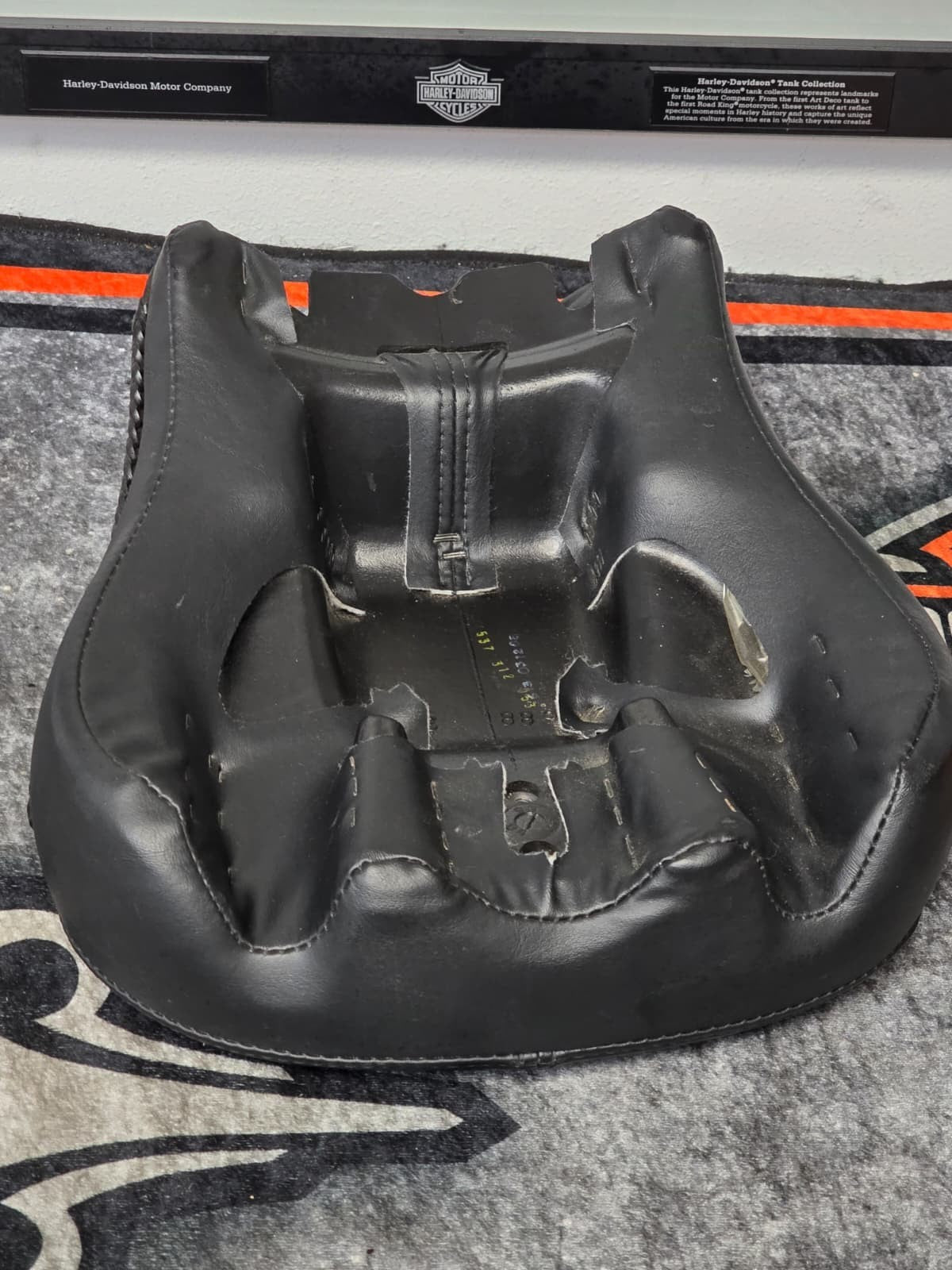 OEM HARLEY-DAVIDSON  2005-17 Softail DELUXE FLSTN  Passenger Seat