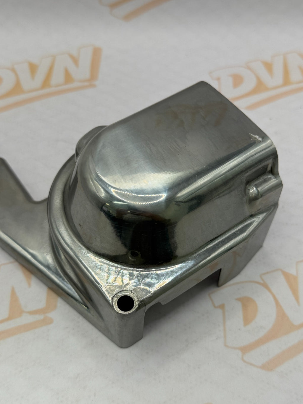 NOS Suzuki GT750 Engine Oil Pump Cover  1972- 1977 11411-31002