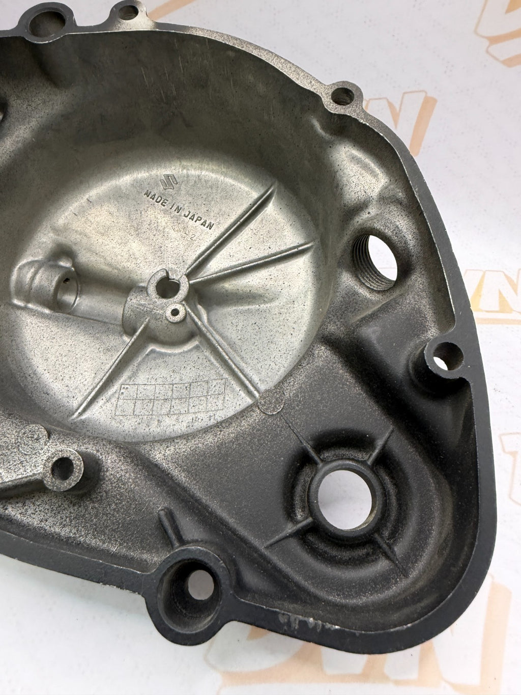 NOS 1975 Suzuki TC125 OEM Clutch Cover Engine Side Cover Assy 11300-28860