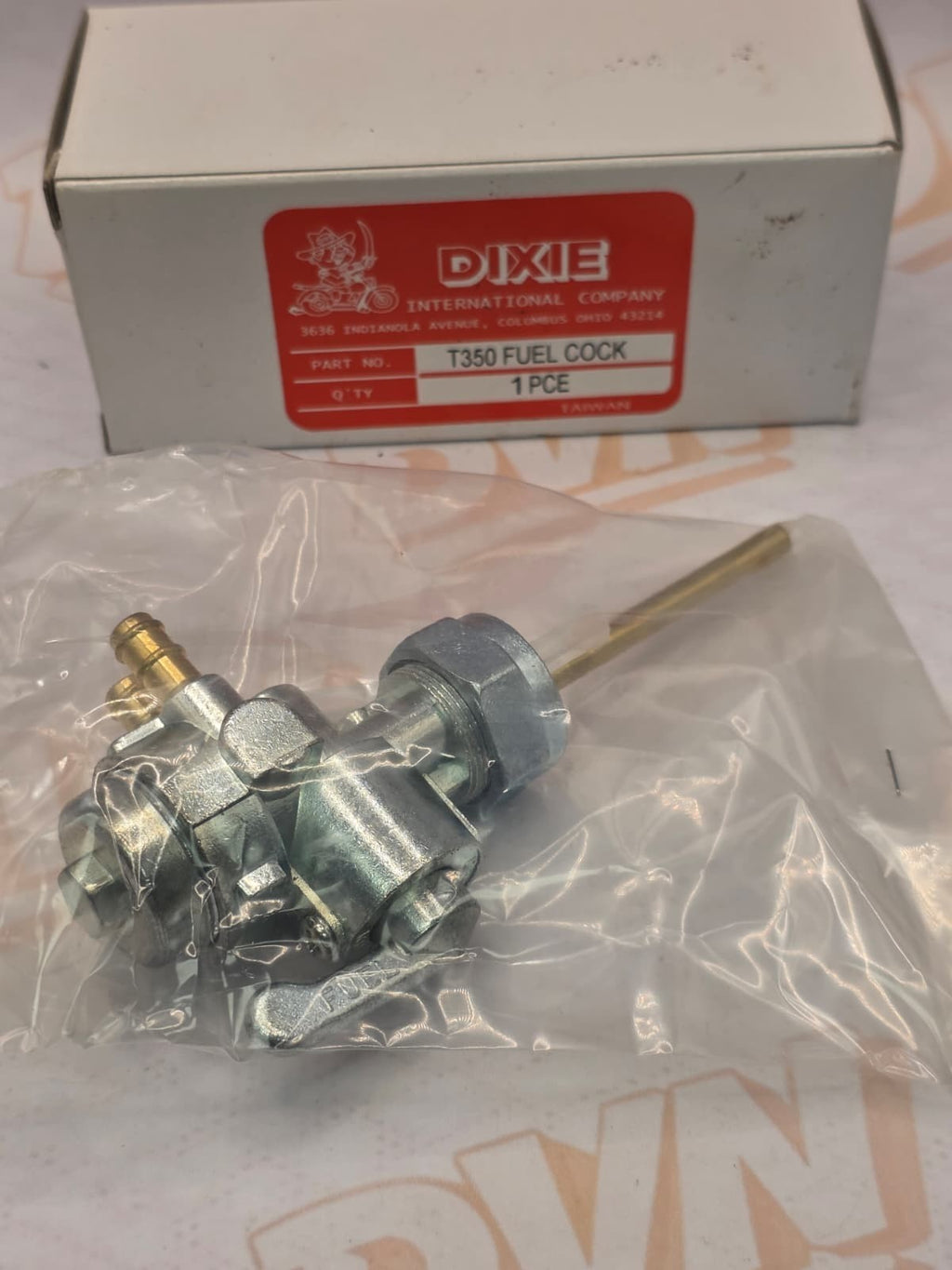 Petcock Fuel Tank  Switch Valve Assembly For SUZUKI T350 1969-1972