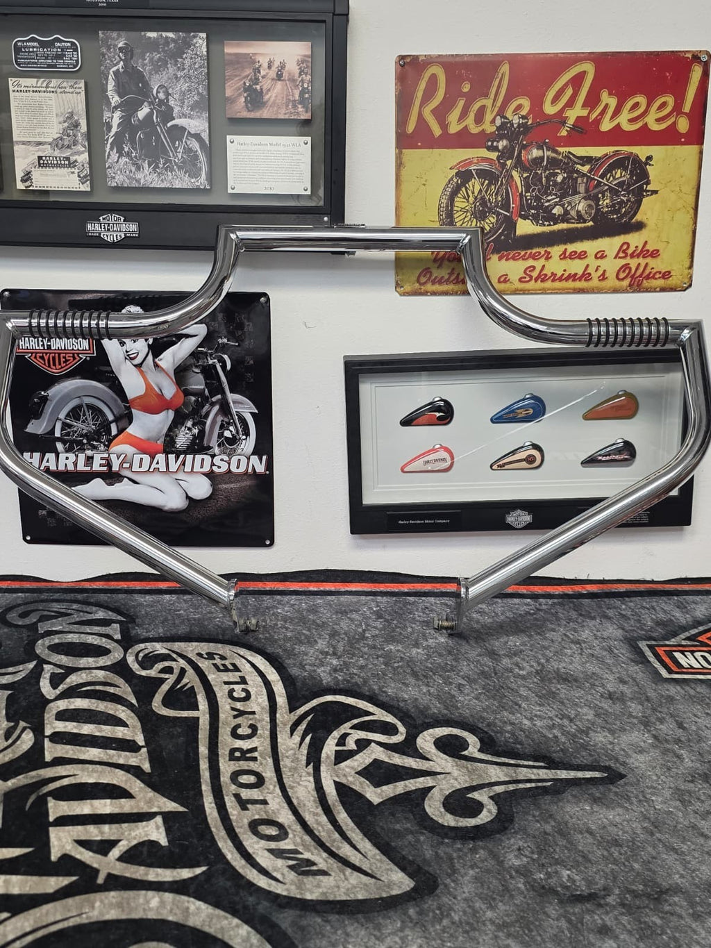 Engine Guard  07-09 Harley Davidson FXSTSSE CVO Softail Springer,BREAKOUT 13-14