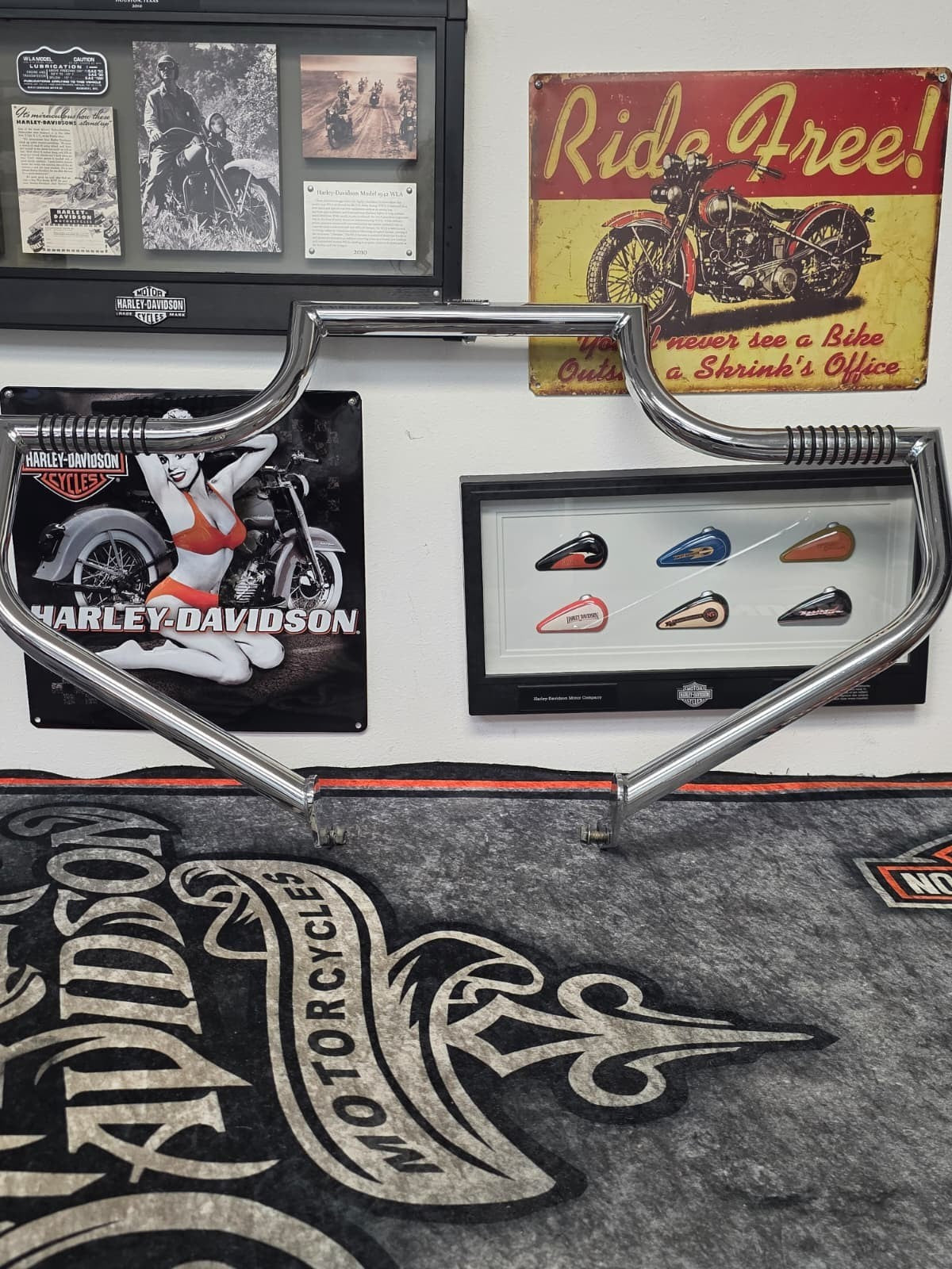 Engine Guard  07-09 Harley Davidson FXSTSSE CVO Softail Springer,BREAKOUT 13-14