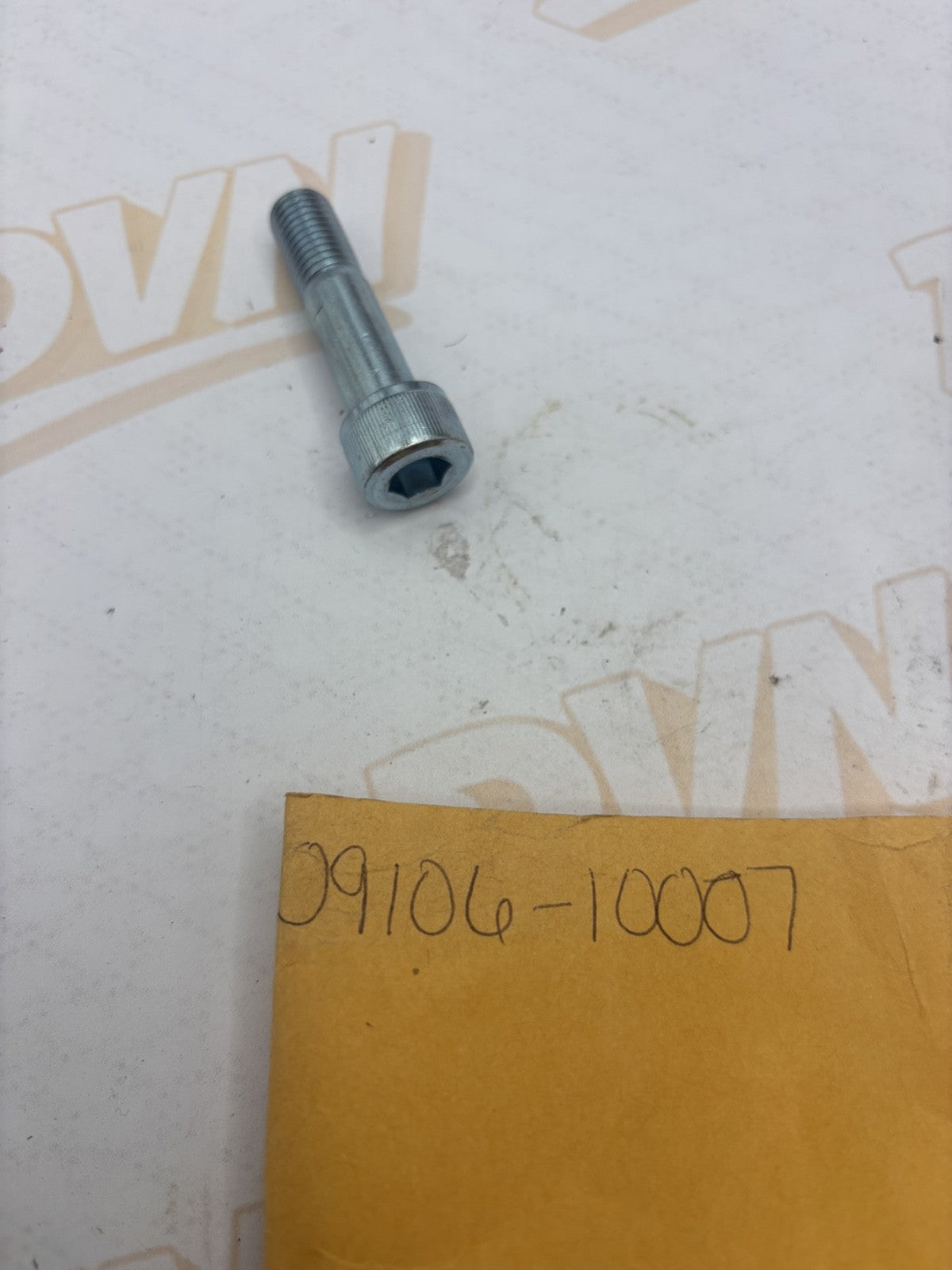 1 NOS Genuine Suzuki T TS TC RM GT TM RV GS DS Factory Bolt OEM 09100-10007 NEW