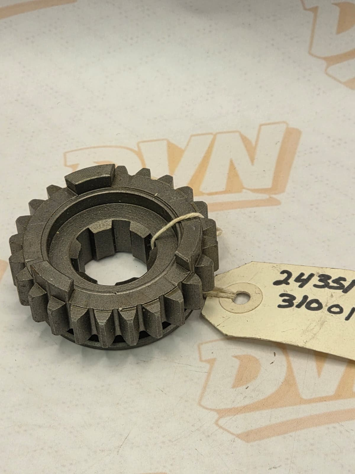 Suzuki NOS GT550 GT750 RE5 M Fifth Driven Gear 24351-31001   S148