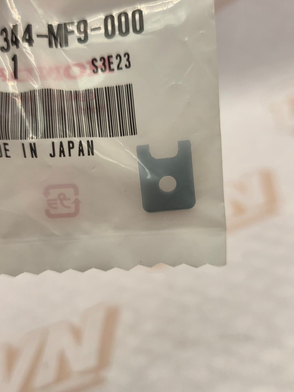 GENUINE Honda NOS 90344-MF9-000 NUT,CLIP 4MM