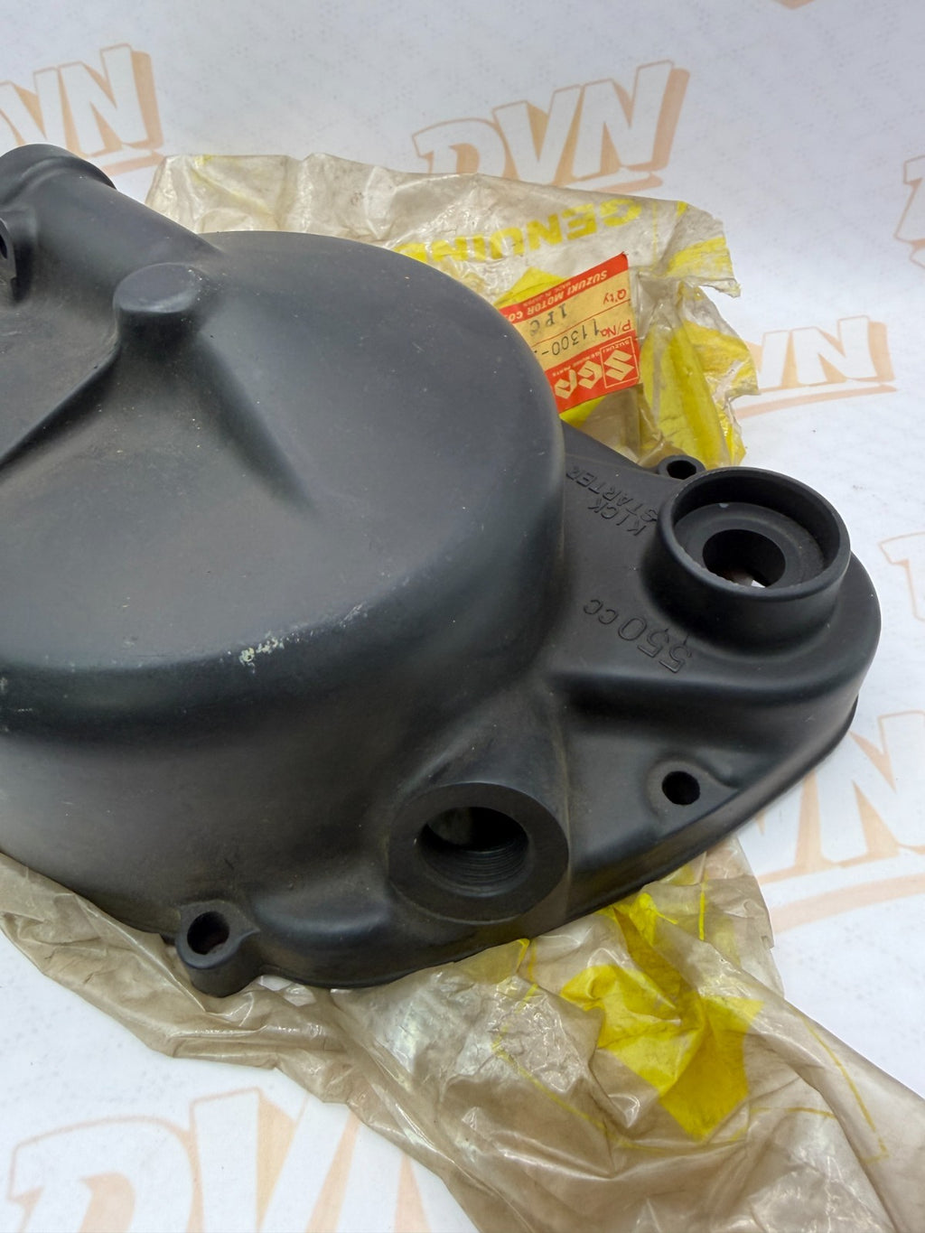 NOS 1975 Suzuki TC125 OEM Clutch Cover Engine Side Cover Assy 11300-28860