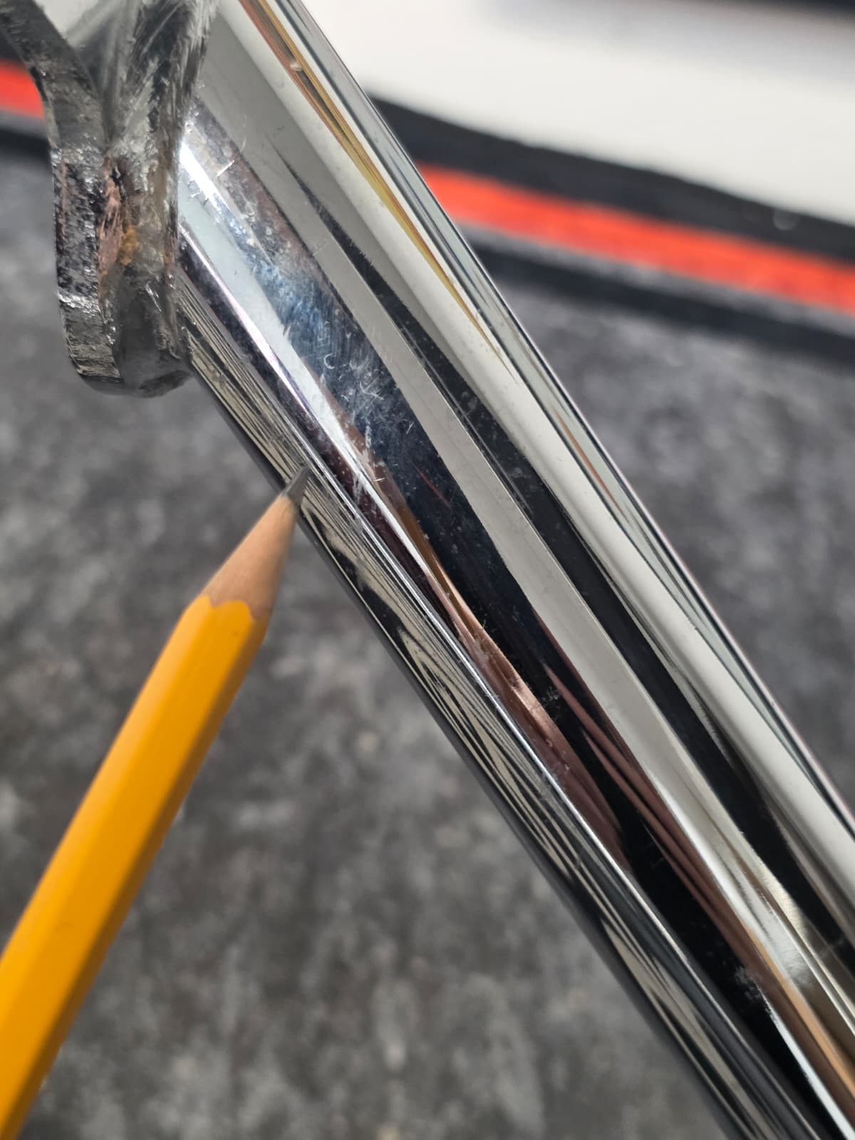 Highway Engine Guard Crash Bar For Harley Ultra Classic Limited Road Glide 09-Up