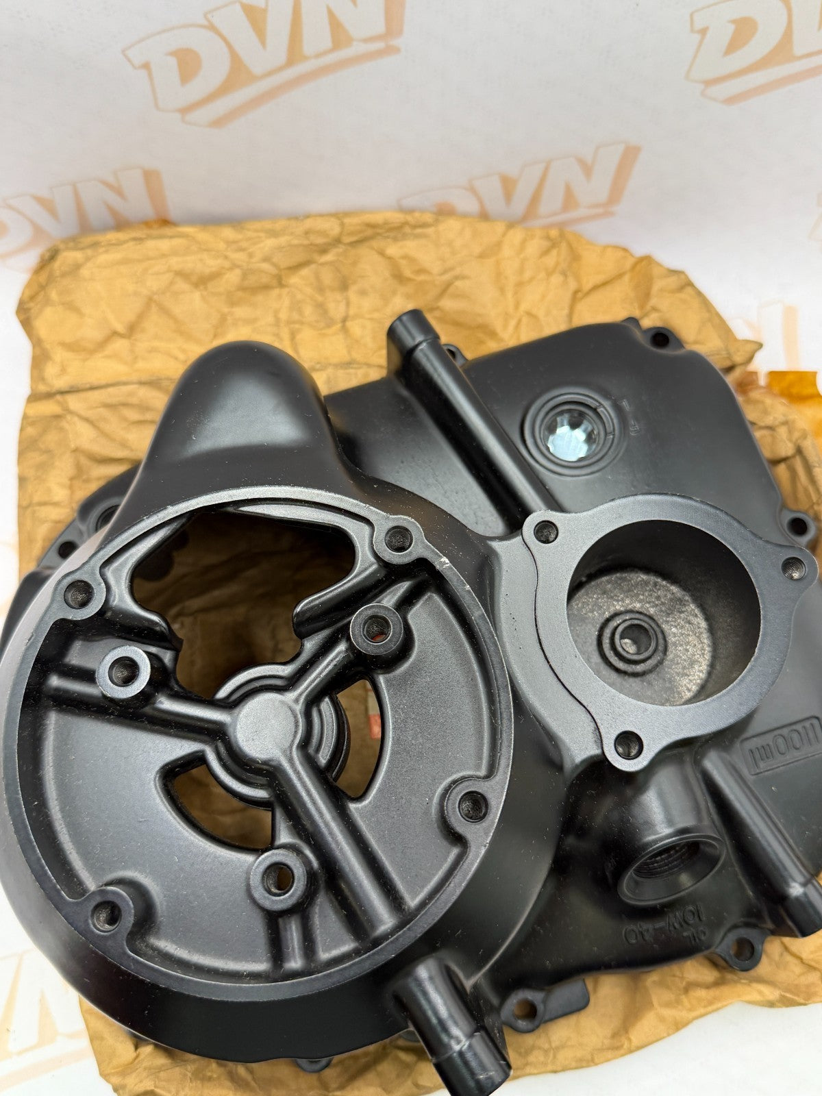 NOS Suzuki ALT125 ALT185 LT125 LT185 Clutch Cover 11340-18904