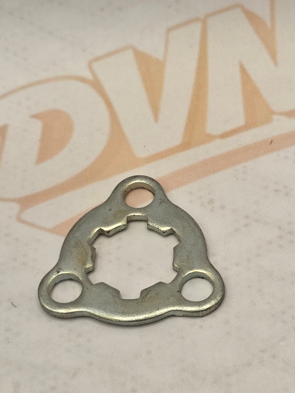 NOS SUZUKI 27512-20000 SPROCKET PLATE NEW OEM